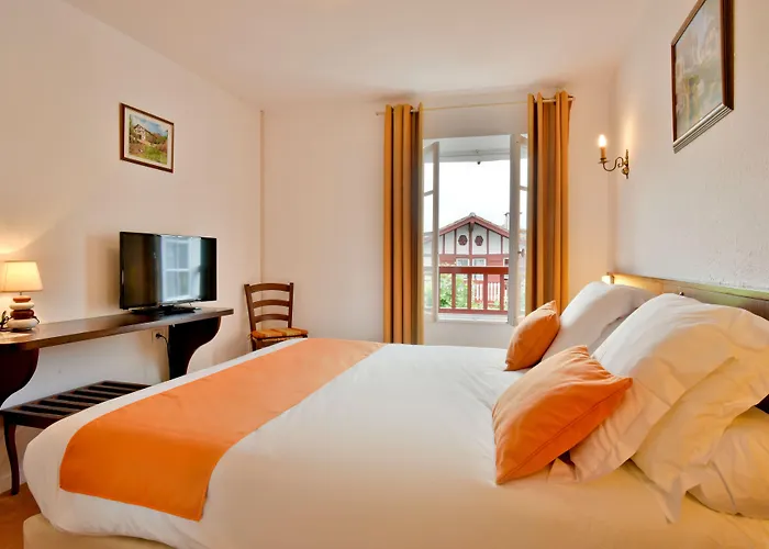 Restaurant Baratxartea 2* Sare